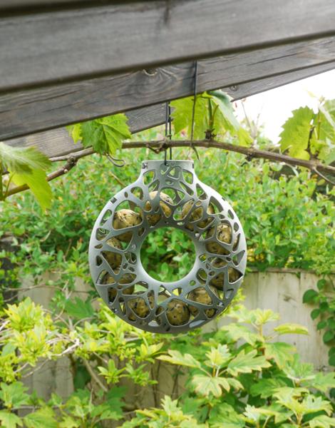 Recycled Fatball Ring Feeder