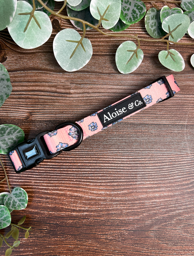 A&C Collar Blooming Blossom